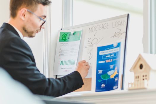 Refinancujte Úvěr Chytře: Nejlepší Rady pro Výběr Půjčky v 2024